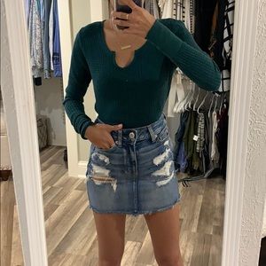 Beautiful green sweater 🖤🖤